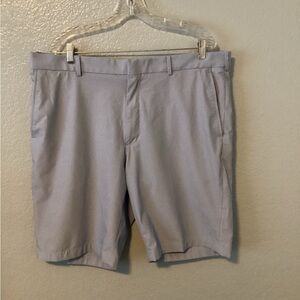 Walter Hagen Men's Light Gray Shorts